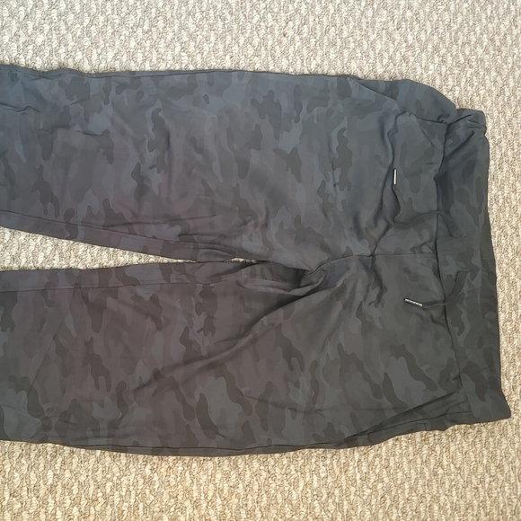 ZYIA Slate Camo Strong Joggers - XXL - Picture 7 of 9